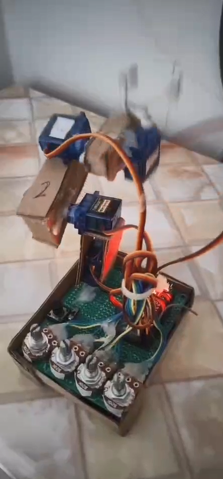 教育玩具机械臂定制